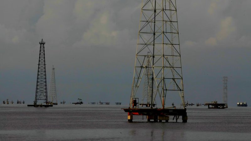 Cơ chế chuyển dầu, vai trò của Chevron và vấn đề trừng phạt co-che-chuyen-dau-vai-tro-cua-chevron-va-van-de-trung-phat