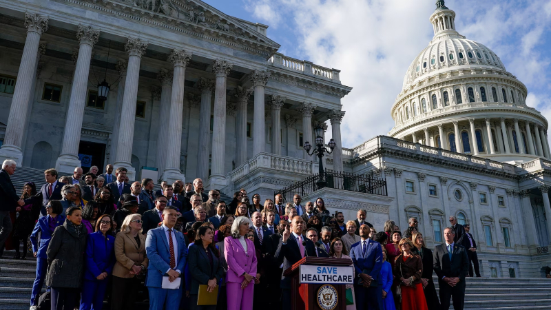 Không có cam kết về chăm sóc sức khỏe khong-co-cam-ket-ve-cham-soc-suc-khoe.