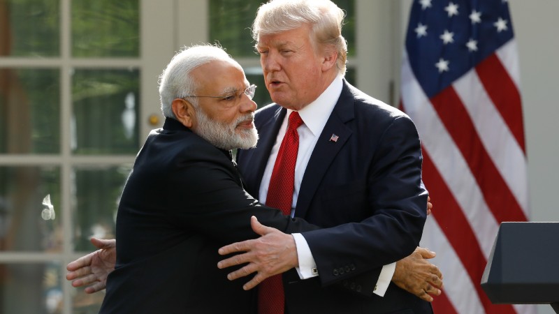 my-ap-thue-len-toi-50-len-an-do