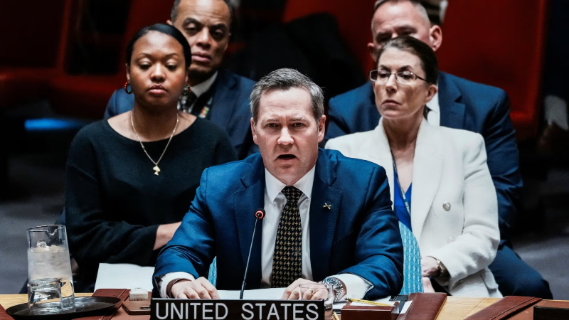 my-siet-trung-phat-va-gia-tang-ap-luc-voi-venezuela.