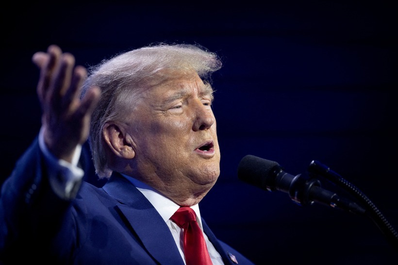 ong-trump-va-ke-hoach-bau-cu