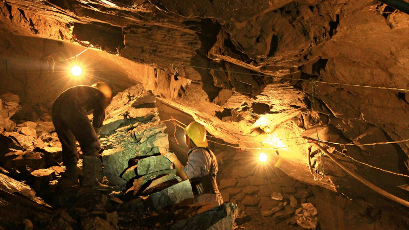 tuong-lai-nganh-khai-thac-va-bai-hoc-cho-nha-dau-tu